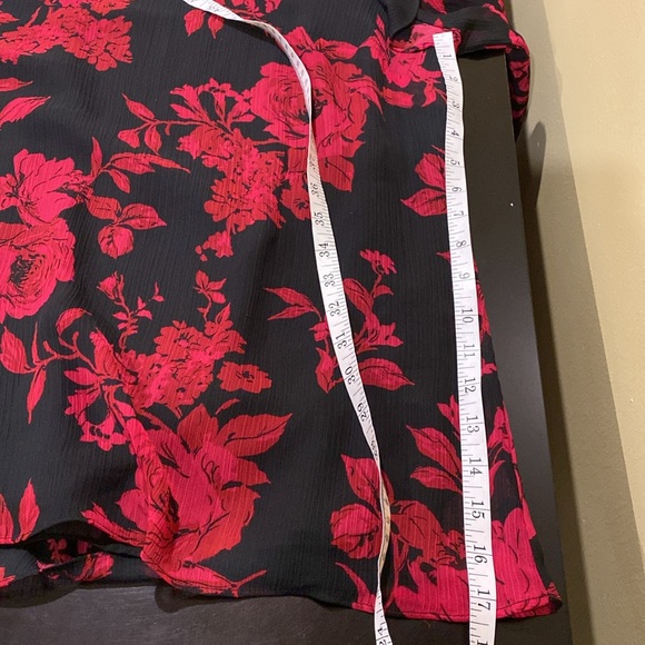 Roz & Ali Long Sleeve Ruffle Floral Blouse, 2X - Picture 8 of 10